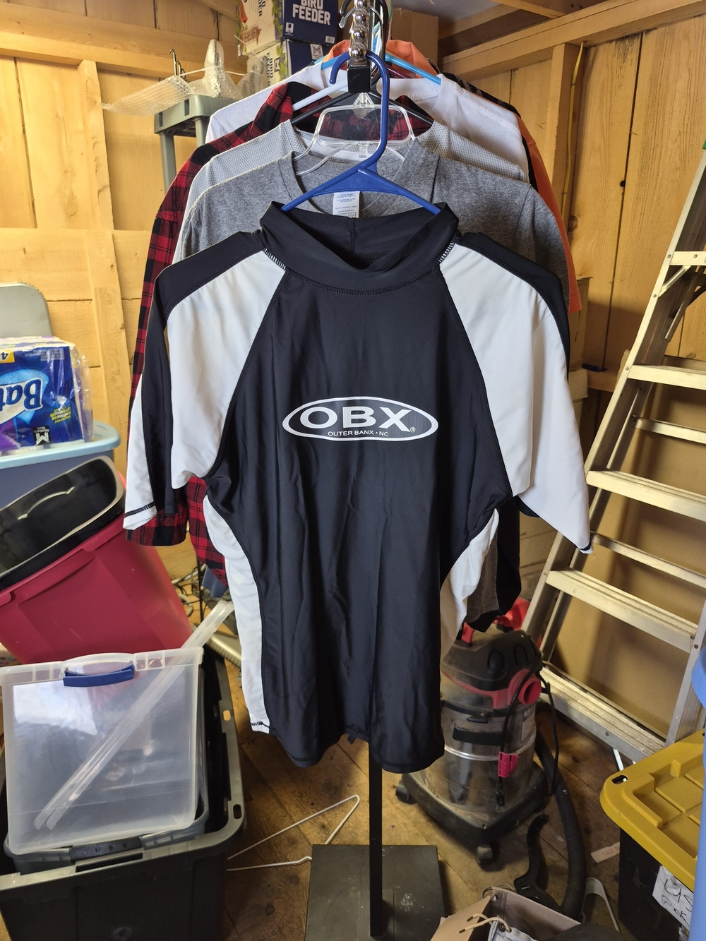 Men's Black & White Short Sleeve Rash Guard Bin 45